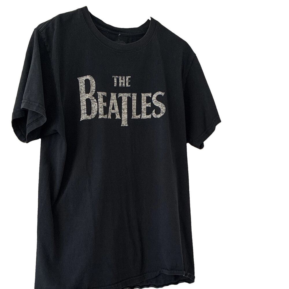 The Beatles Distressed Logo Graphic Tee M Vintage 2010s Black Band Shirt Cotton